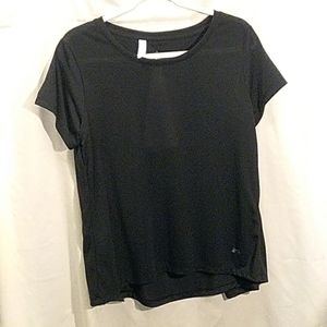 Under Armour size M black top